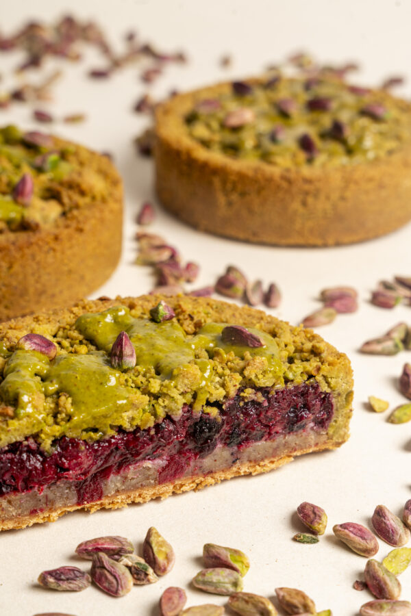 Crumble pistache et fruits rouges – Image 3