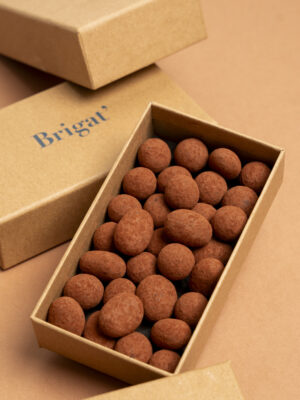 Amandes et noisettes enrobées