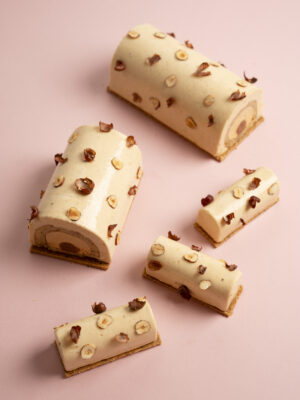 Bûche vanille caramel et noisette